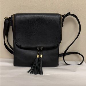 Elegant Black Leather Crossbody Bag - Jesse James